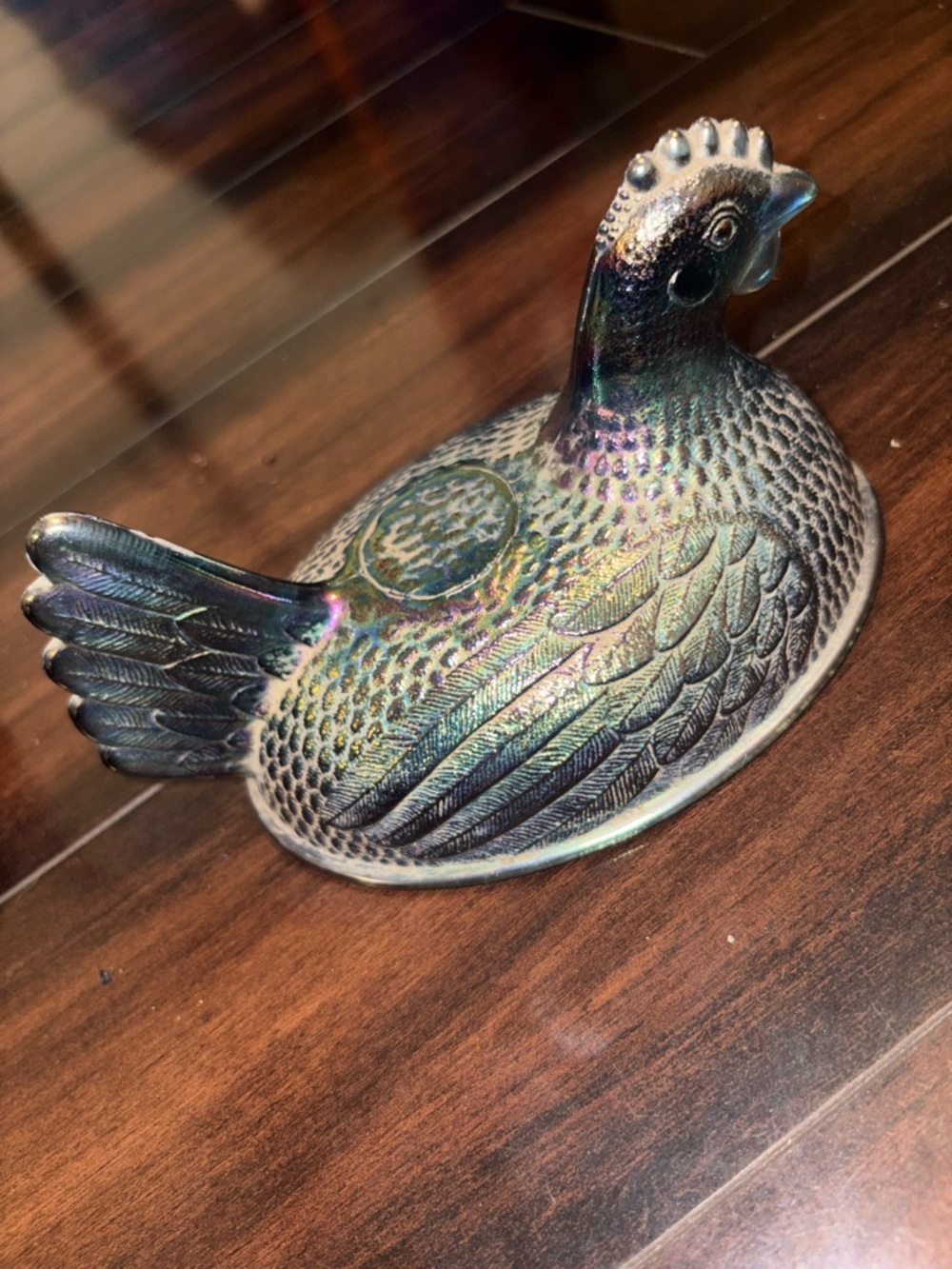 Indiana carnival Glass Iridescent Multicolor Hen Figurine TOP LIP ONLY